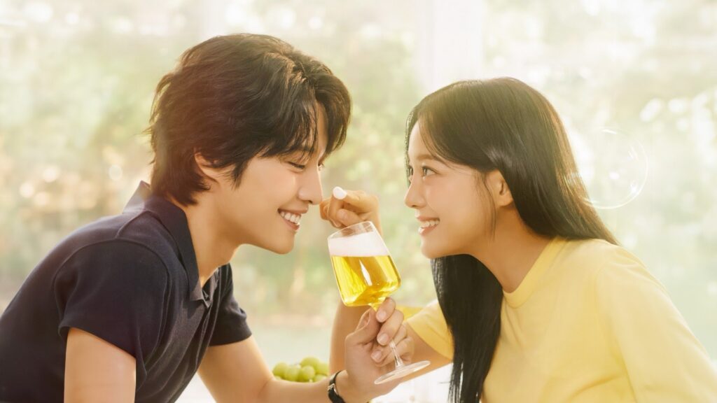 Cena do dorama coreano Fermentando o Amor, disponível na Viki em maio